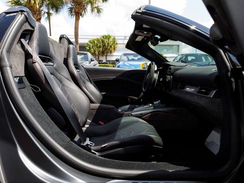 Used 2023 Maserati MC20 Spyder RWD image 11