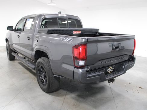 Used 2020 Toyota Tacoma SR w/ SR Convenience Package RWD image 8