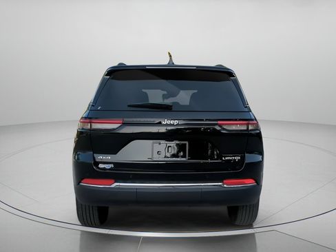 Used 2025 Jeep Grand Cherokee Limited AWD/4WD image 24