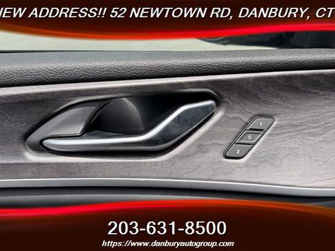Used 2023 Jeep Grand Cherokee 4WD 4xe image 12