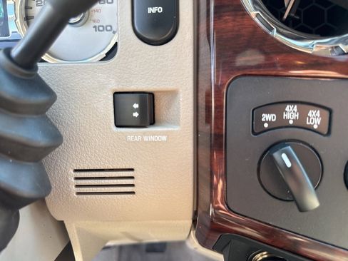 Used 2008 Ford F250 Lariat image 42