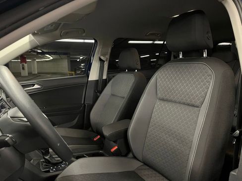 Used 2021 Volkswagen Tiguan S image 14