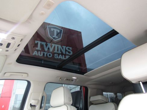 Used 2021 GMC Yukon XL Denali w/ Denali Premium Package image 15