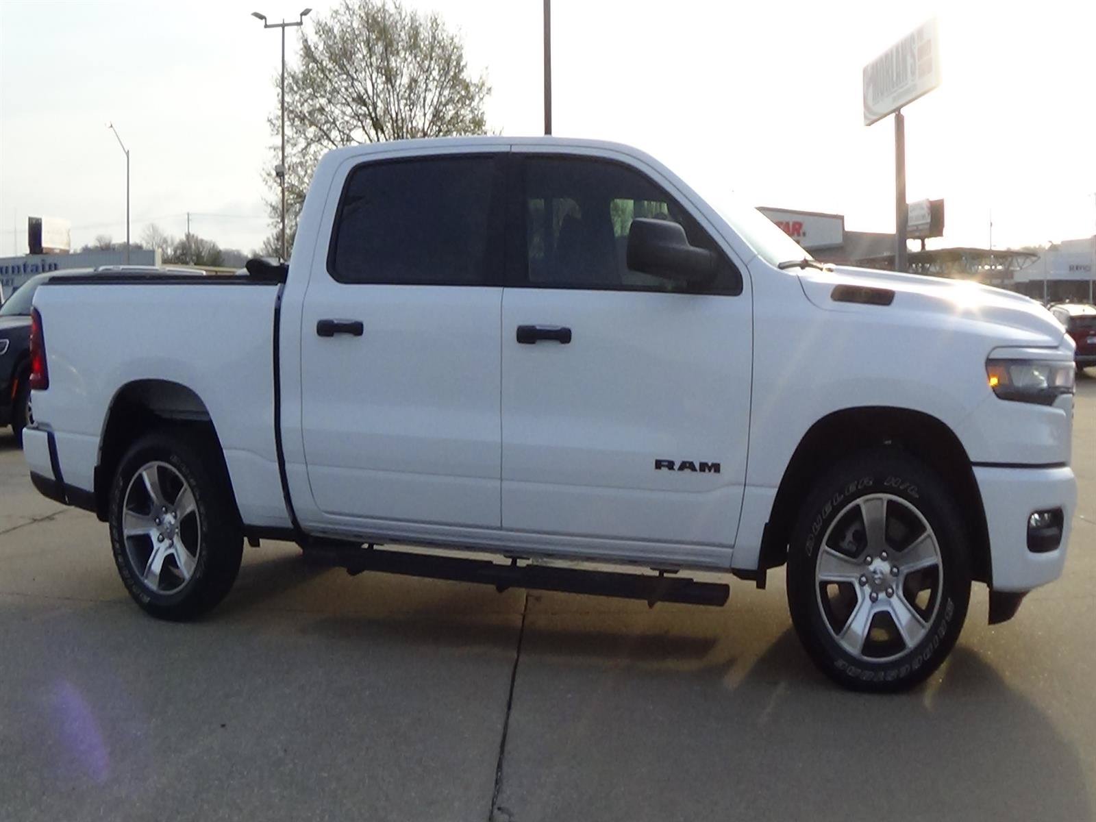 Used 2025 RAM 1500 Tradesman AWD/4WD image 5
