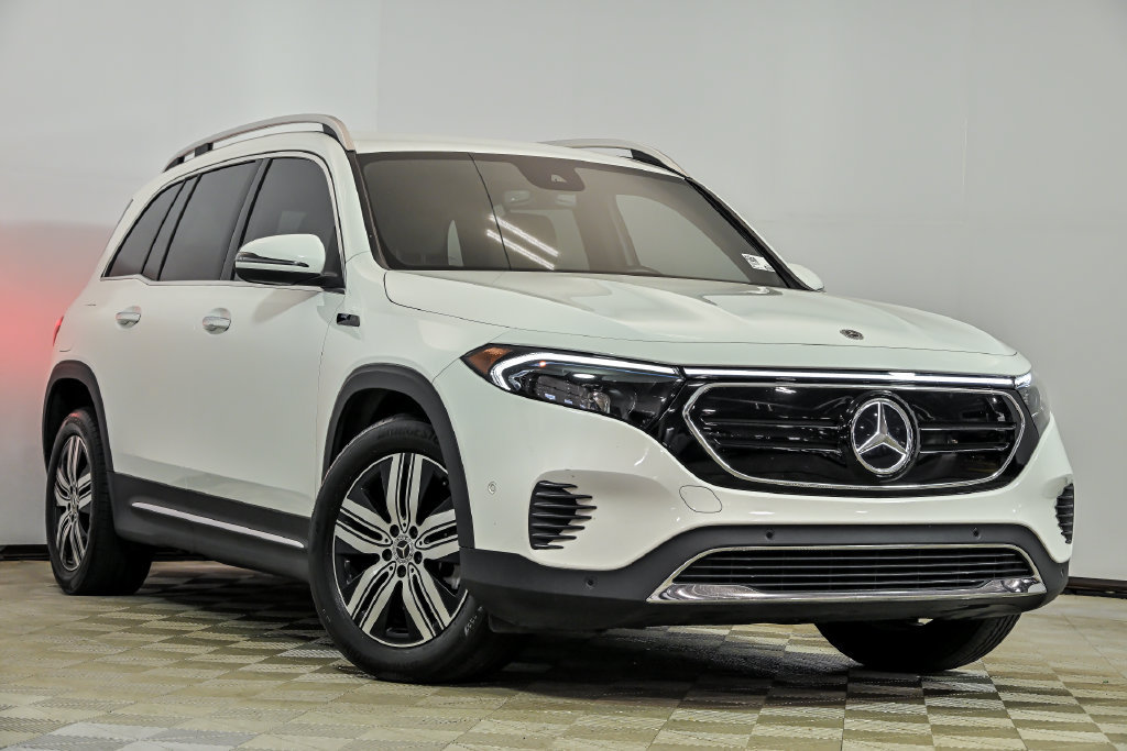Used 2022 Mercedes-Benz EQB 300 4MATIC image 1