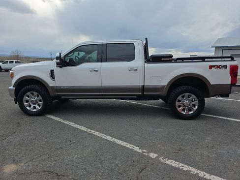 Used 2019 Ford F250 King Ranch w/ King Ranch Ultimate Package AWD/4WD image 4