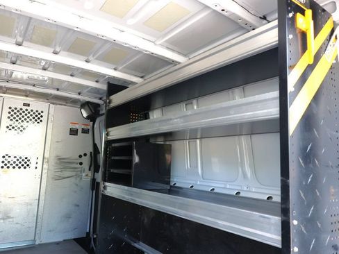 Used 2022 Mercedes-Benz Sprinter 2500 image 22