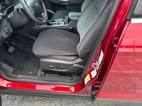 Used 2018 Ford Escape SE w/ SE Sync 3 Package FWD image 12