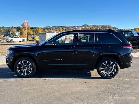 New 2025 Jeep Grand Cherokee Overland w/ Luxury Tech Group IV image 2