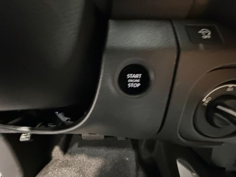 New 2026 Nissan Frontier SV w/ Tow Package AWD/4WD image 30