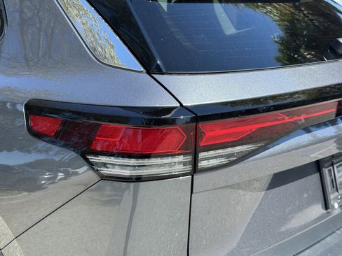 New 2025 Volkswagen Tiguan S image 9