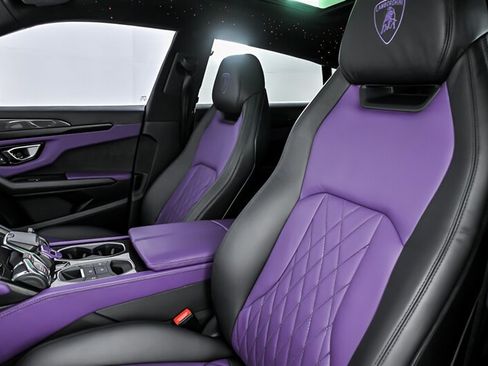 Used 2022 Lamborghini Urus AWD/4WD image 21
