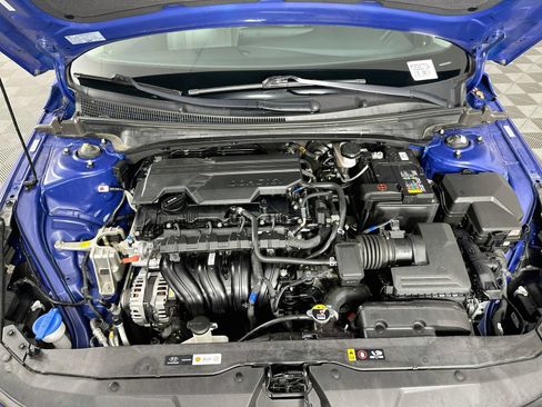 Used 2023 Hyundai Elantra Limited FWD image 31