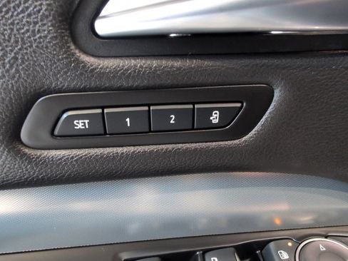 Used 2019 Cadillac XT4 Premium Luxury w/ Technology Package image 10