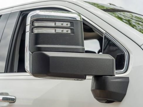 Used 2025 GMC Sierra 2500 Denali w/ Denali Reserve Package AWD/4WD image 12