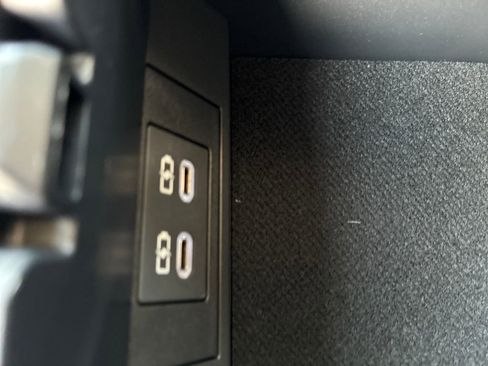 New 2026 Toyota Prius XLE image 27