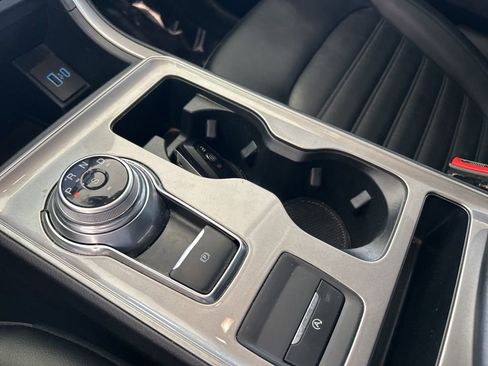 Used 2023 Ford Edge SEL image 45