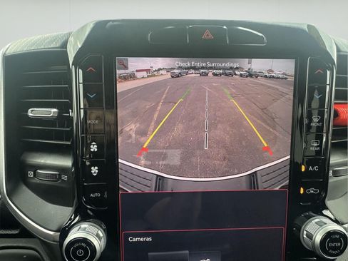 Used 2025 RAM 2500 Big Horn AWD/4WD image 27