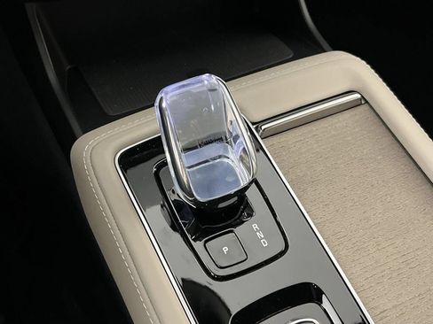 New 2026 Volvo XC90 B6 Plus w/ Protection Package Premier AWD/4WD image 21