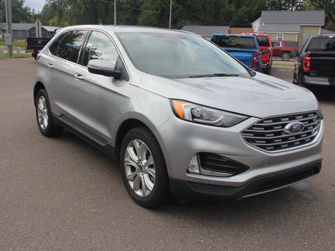 Used 2022 Ford Edge Titanium image 7