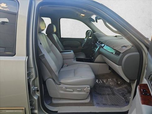 Used 2014 GMC Yukon XL SLT RWD image 21