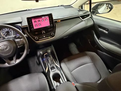 Used 2021 Toyota Corolla LE w/ Carpet Mat Package (TMS) image 45