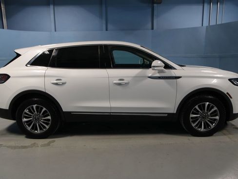Used 2023 Lincoln Nautilus FWD image 33