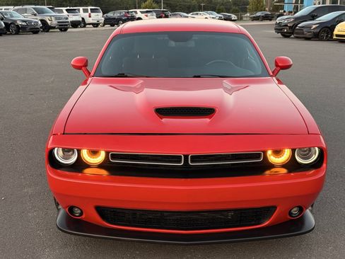 Used 2022 Dodge Challenger GT RWD image 8