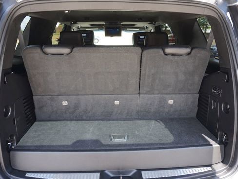 Used 2019 Cadillac Escalade Platinum image 26