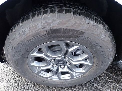 Certified 2025 Ford Expedition Active AWD/4WD image 13