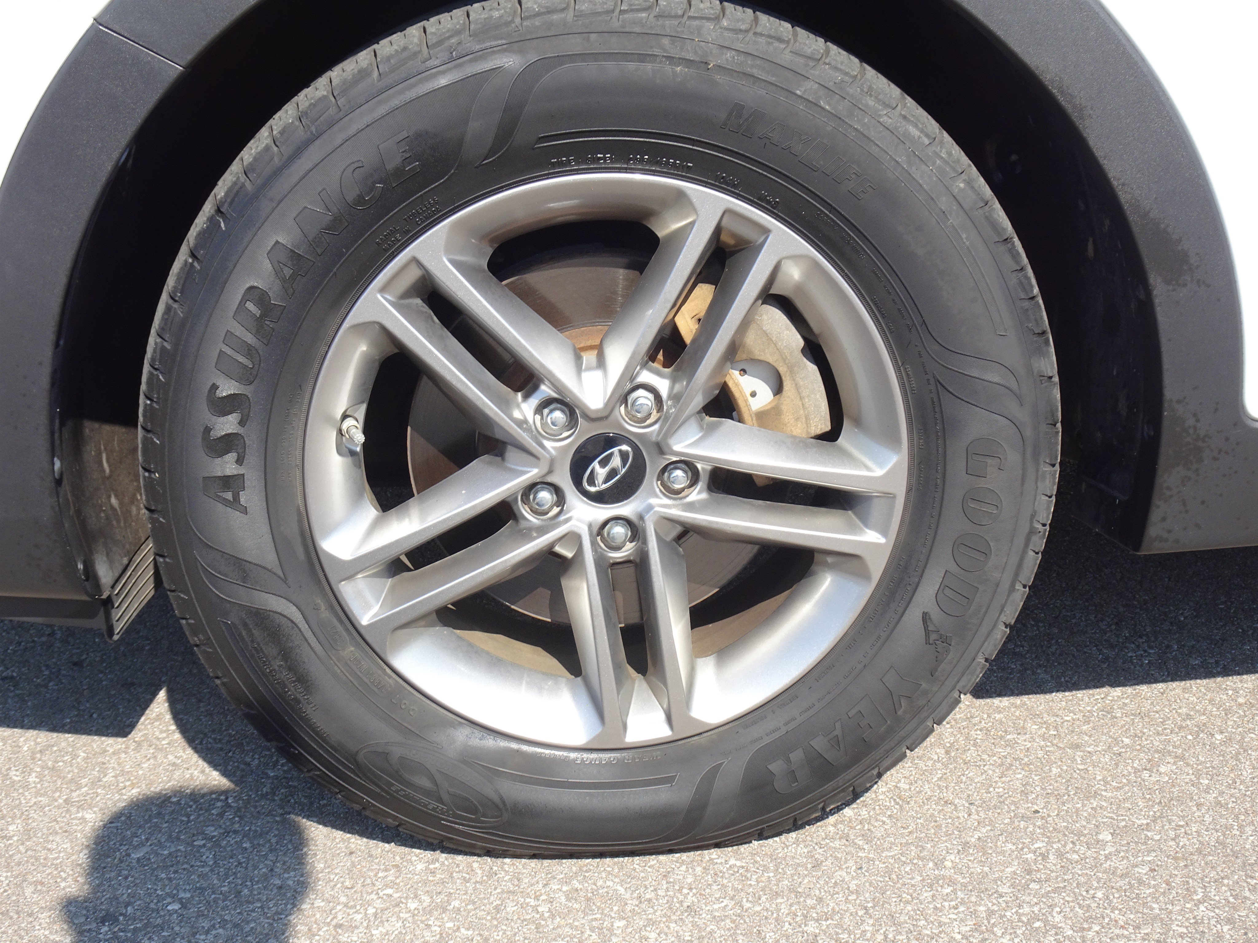 Used 2017 Hyundai Santa Fe Sport AWD/4WD image 28