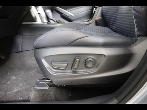 Used 2024 Toyota Corolla Cross AWD Hybrid w/ Convenience Package image 21