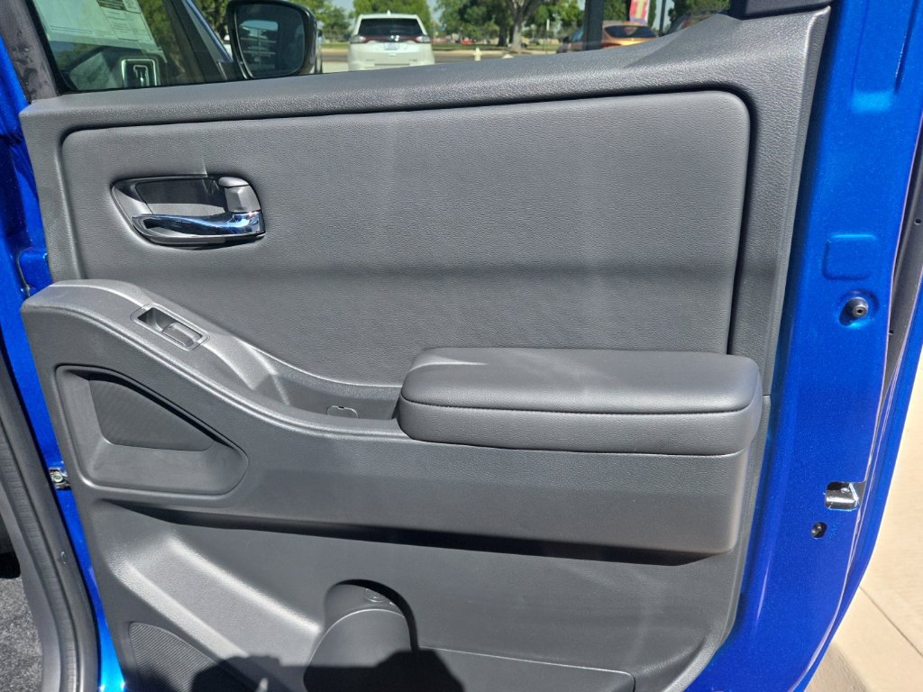 New 2027 Nissan Frontier SV w/ All-Weather Content Package RWD image 9