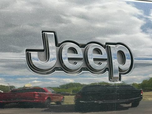 Used 2025 Jeep Grand Cherokee L Summit w/ Advanced Protech Group IV AWD/4WD image 56