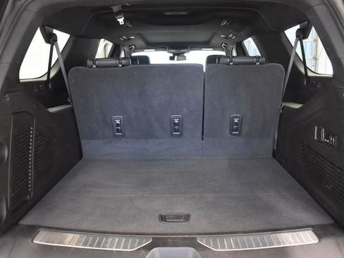 Used 2023 Chevrolet Suburban RST w/ Luxury Package AWD/4WD image 16