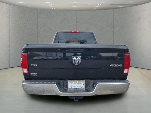 Used 2020 RAM 1500 Classic SLT AWD/4WD image 4