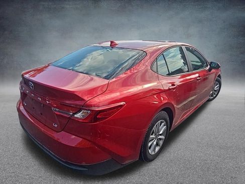 Used 2025 Toyota Camry LE FWD image 7
