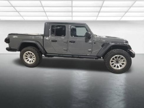Used 2020 Jeep Gladiator Rubicon image 3
