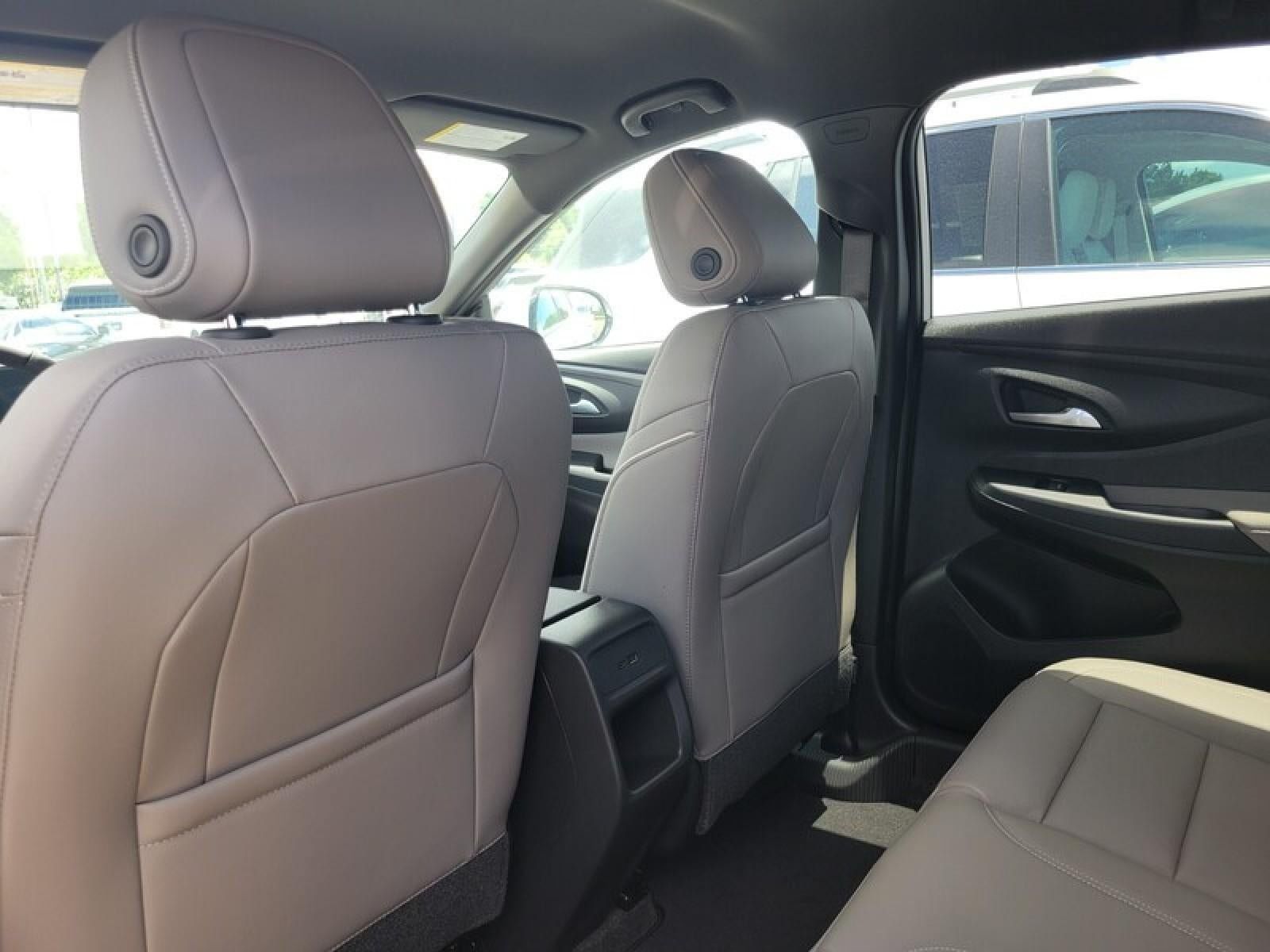 New 2026 Buick Envista Sport Touring FWD image 21