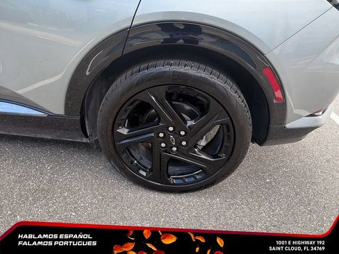 Certified 2024 Chevrolet Equinox EV RS FWD image 11