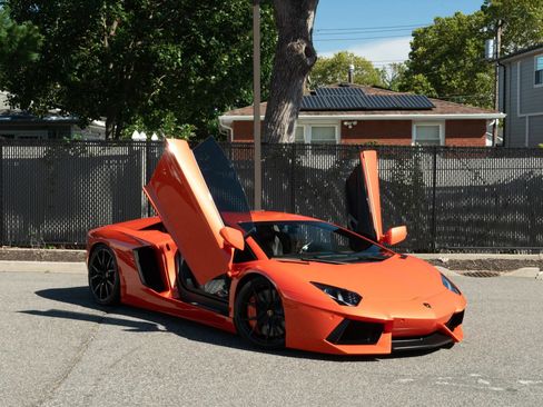 Used 2015 Lamborghini Aventador LP 700-4 AWD/4WD image 6
