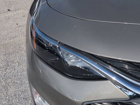 Used 2020 Chevrolet Malibu LT FWD image 10