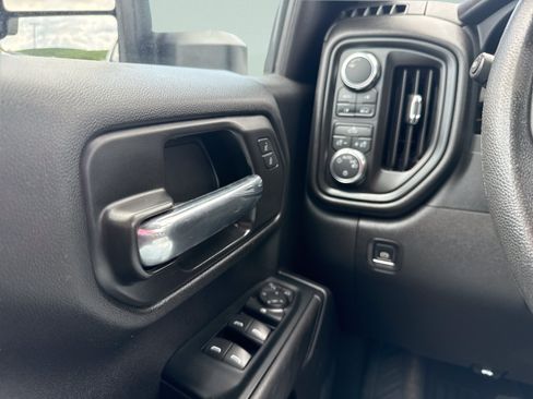 Used 2024 GMC Sierra 1500 Pro w/ Graphite Edition AWD/4WD image 14