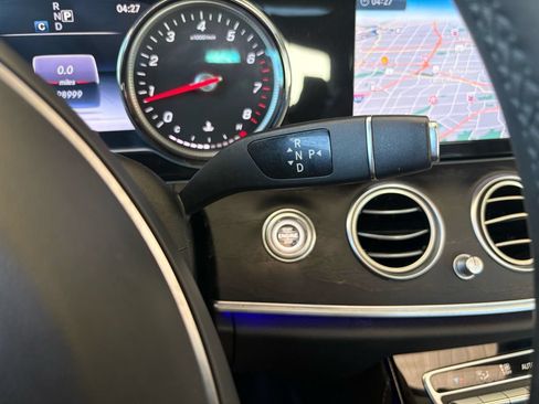 Used 2017 Mercedes-Benz E 300 image 21