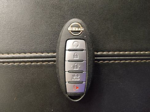 Used 2024 Nissan Altima 2.5 SV image 32