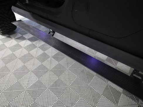 Used 2022 Jeep Gladiator Sport image 16