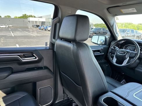 Used 2022 GMC Sierra 1500 SLT w/ SLT Premium Plus Package AWD/4WD image 15