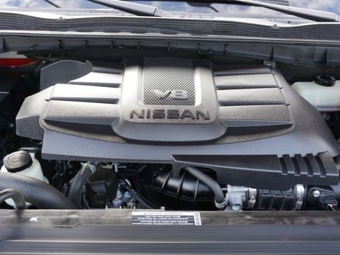 Used 2023 Nissan Titan PRO-4X w/ Pro-4x Convenience Package image 34