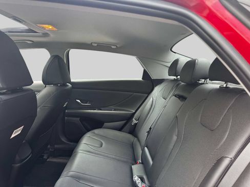 Certified 2023 Hyundai Elantra Limited FWD image 12