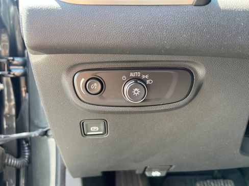 Used 2020 GMC Terrain SLE w/ Driver Convenience Package AWD/4WD image 23